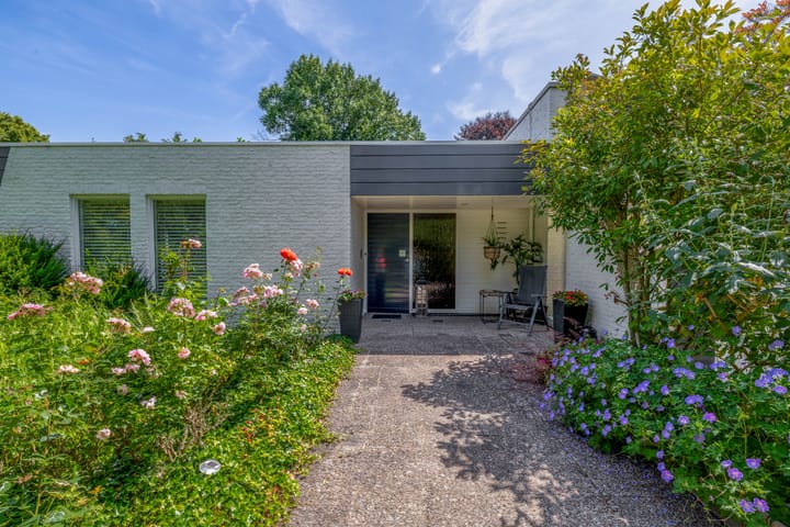 Spacious detached villa with large garden in Eersel Molenakkers — 72