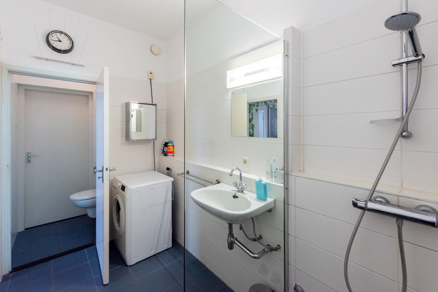 Photo 19 of Generaal Foulkesweg 223