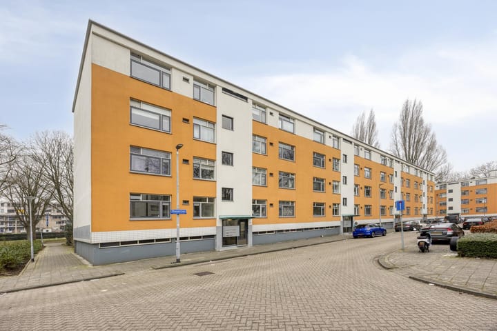 Photo 3 of Blaauwstraat 14