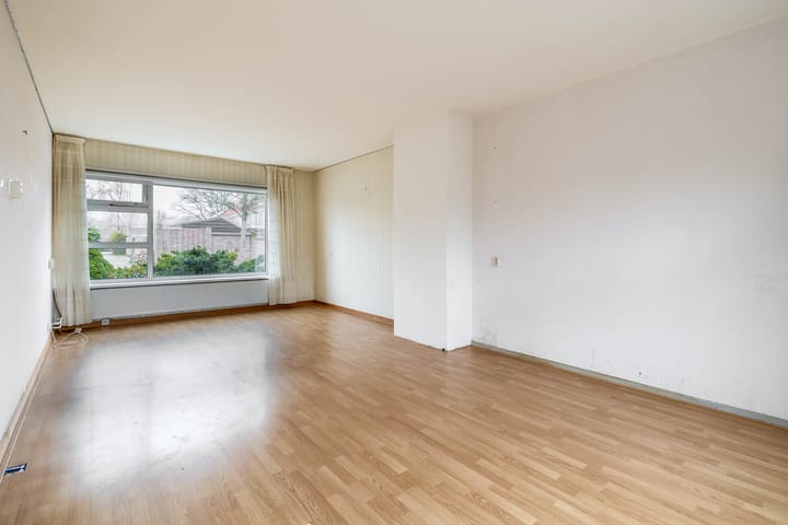 Starter home with four bedrooms and south-facing garden in Drachten — 16
