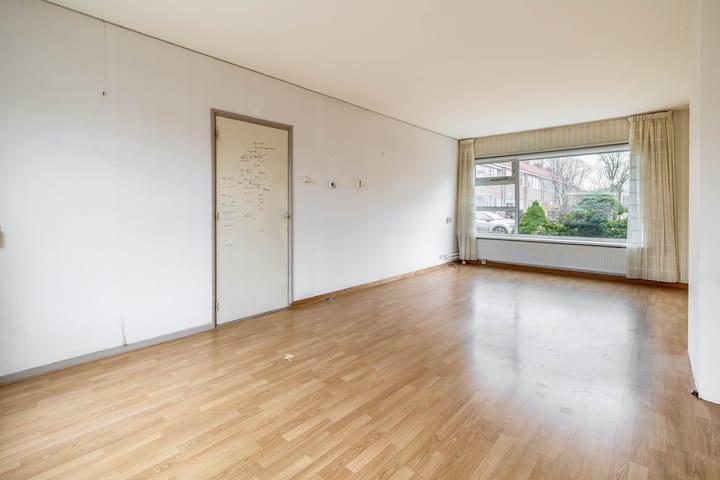 Starter home with four bedrooms and south-facing garden in Drachten — 26