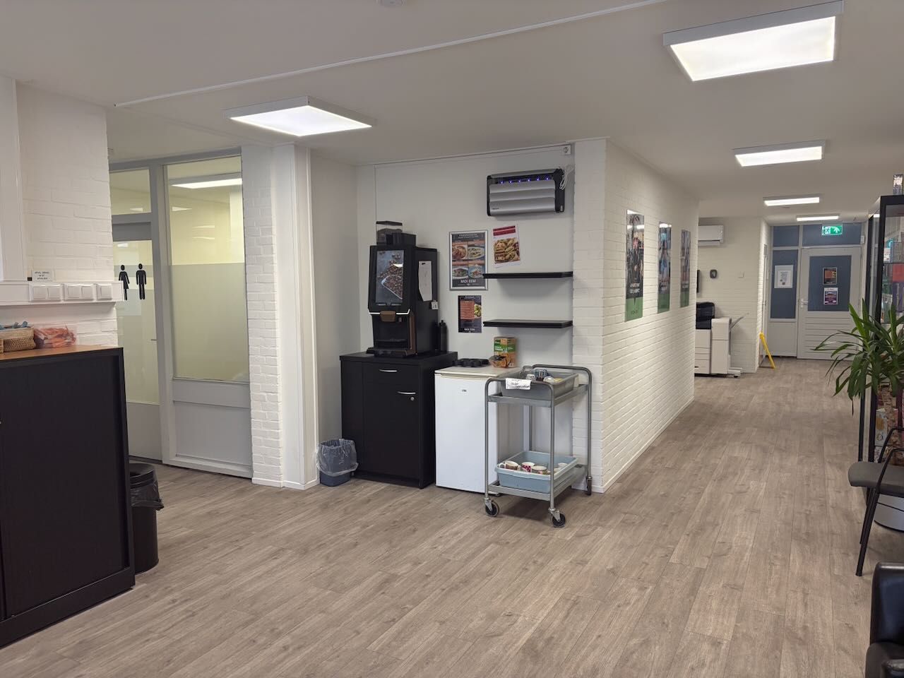 Bekijk foto 4 van Vredenburgweg 7