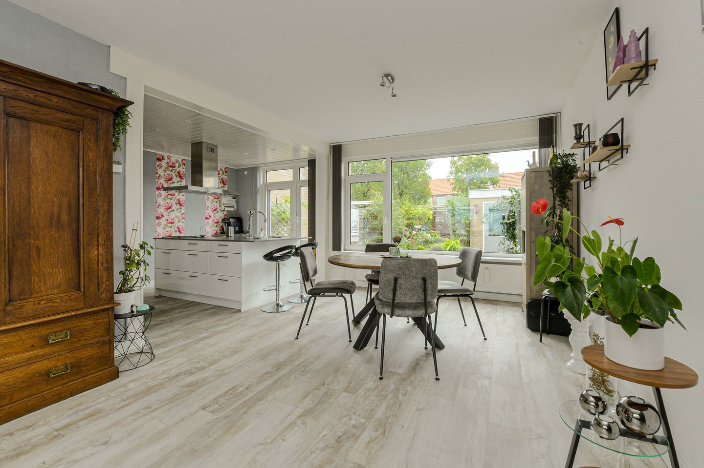 Foto 10 van Amalia van Solmsstraat 7