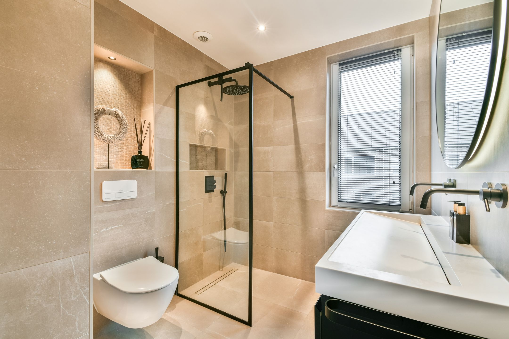 Foto 24 van De Gasperilaan 29