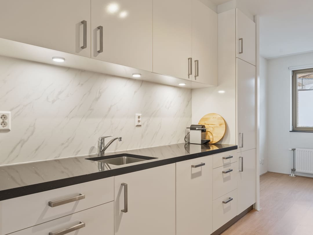 Photo 13 of Glenn Millerpad 12