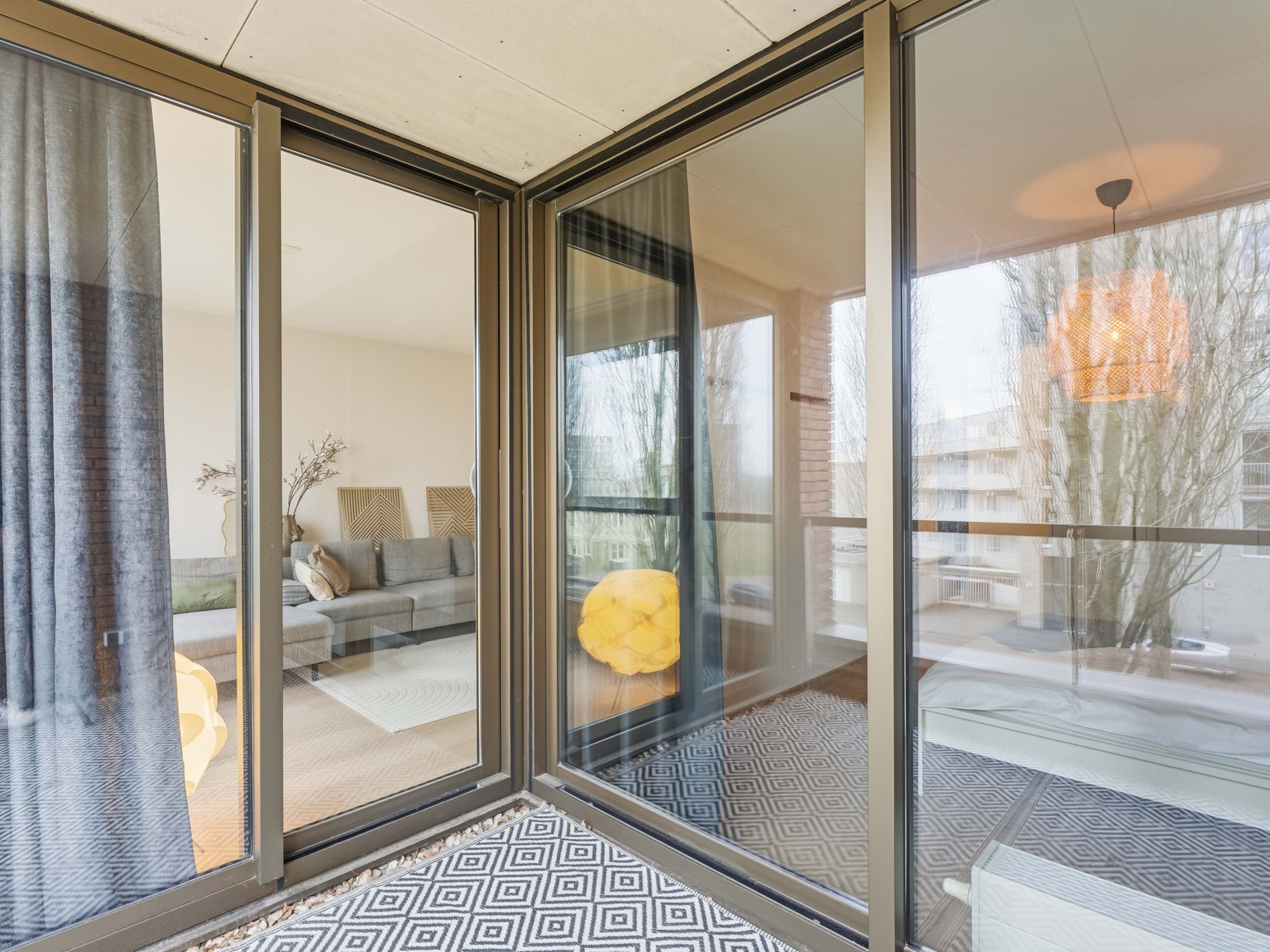 Photo 18 of Glenn Millerpad 12