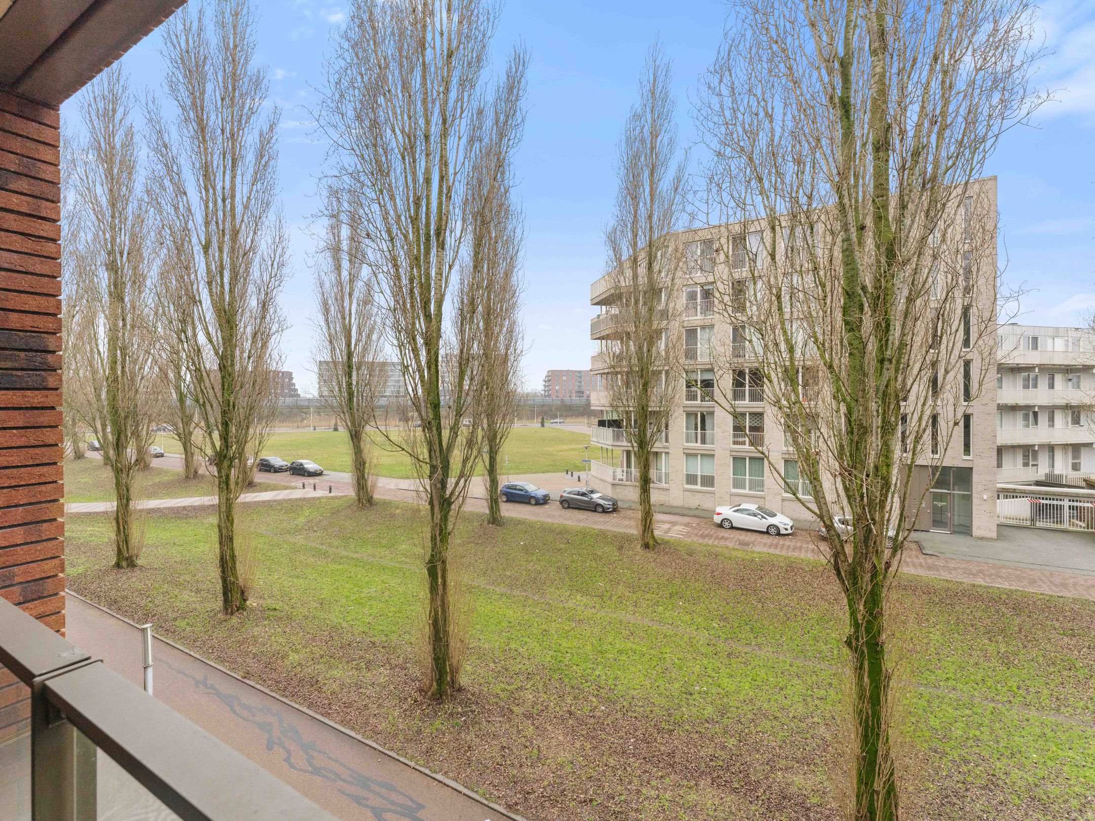 Photo 3 of Glenn Millerpad 12