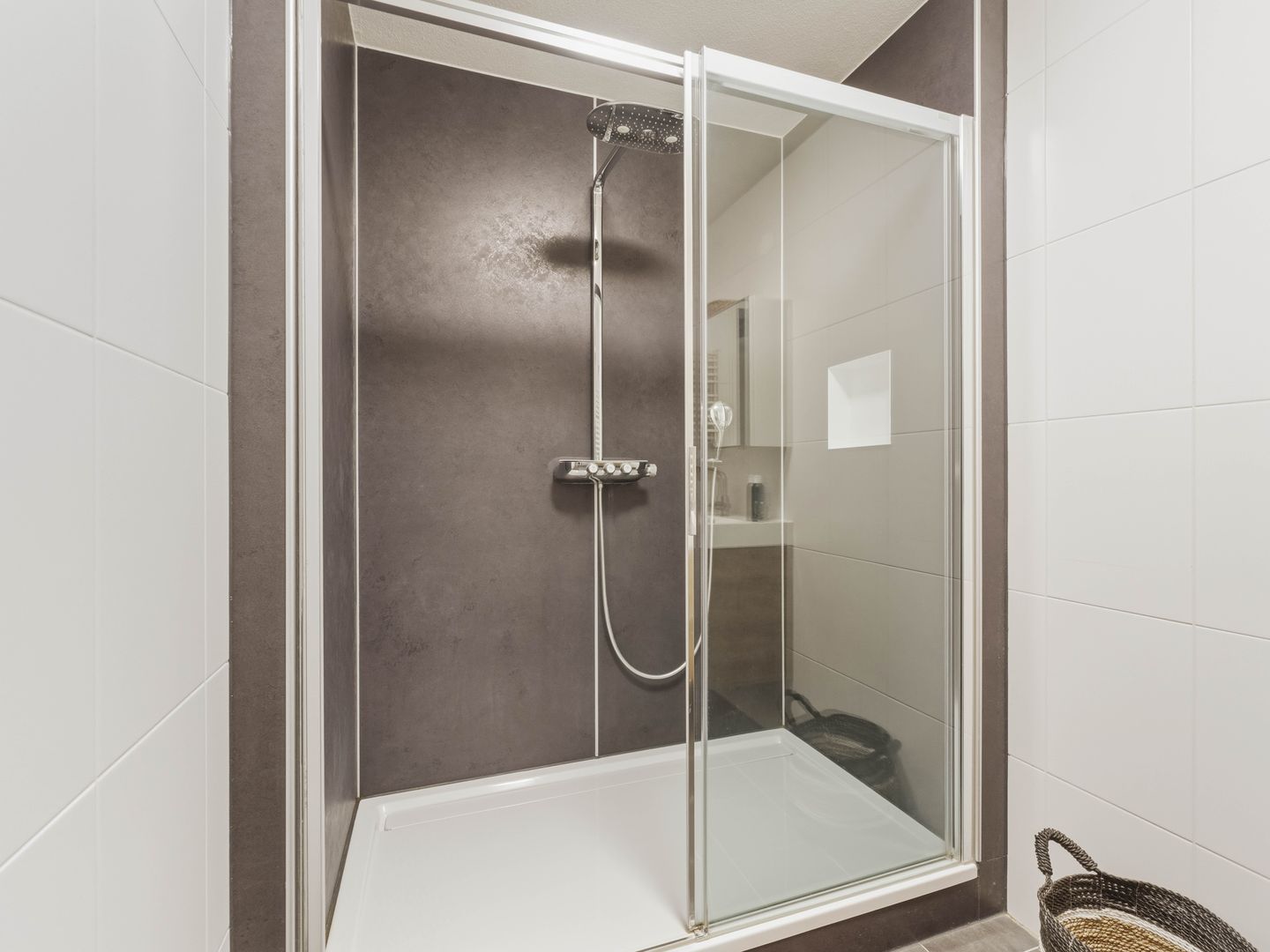 Photo 25 of Glenn Millerpad 12