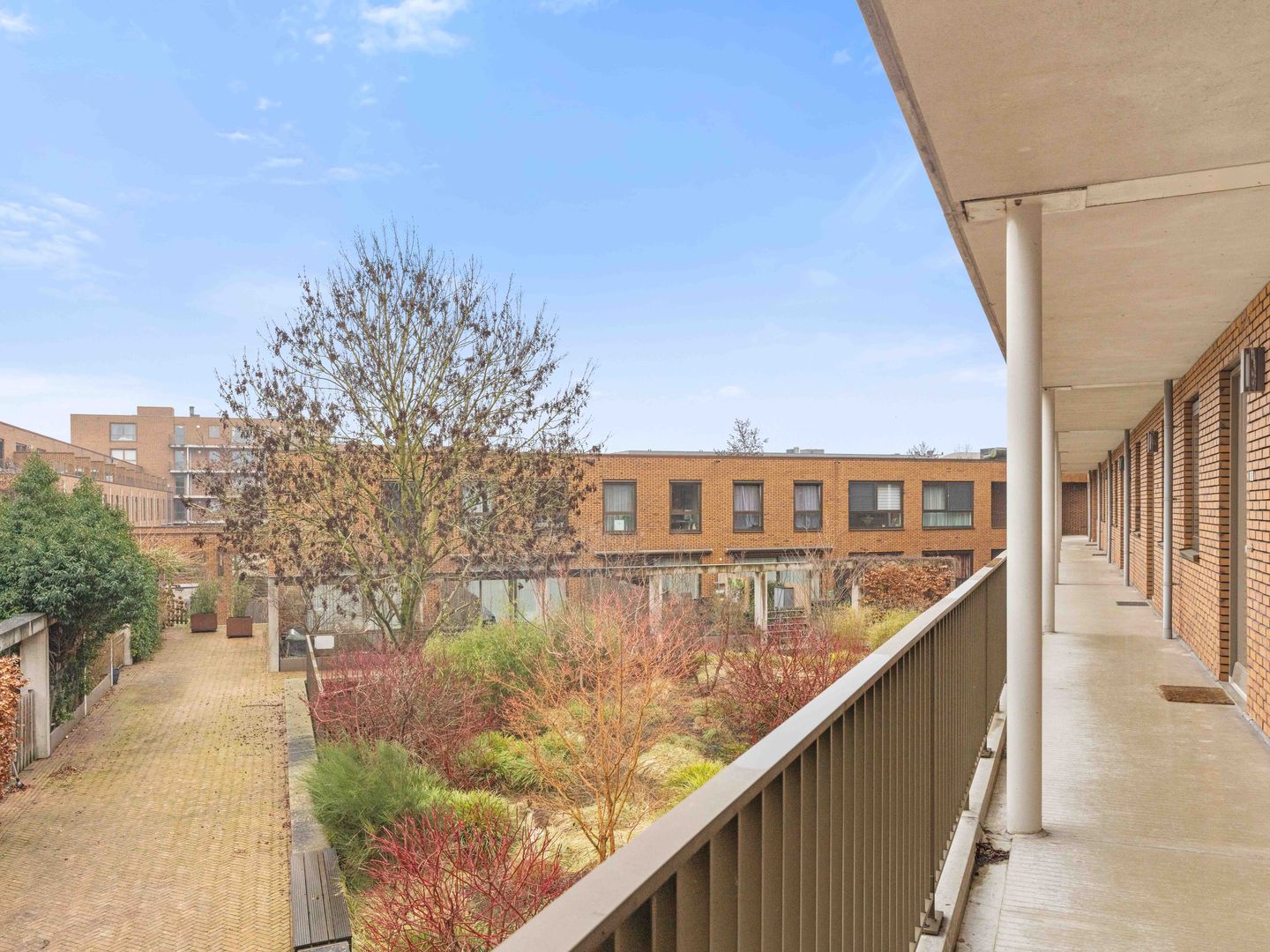 Photo 29 of Glenn Millerpad 12