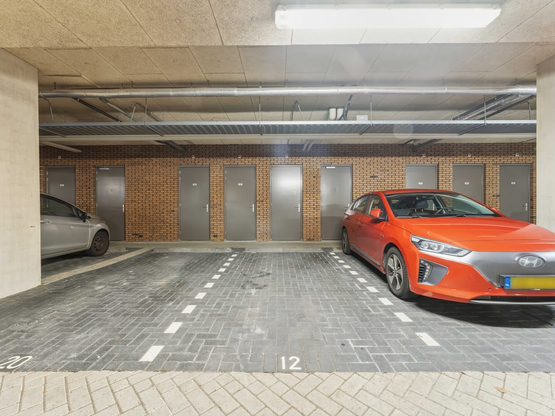 Photo 32 of Glenn Millerpad 12