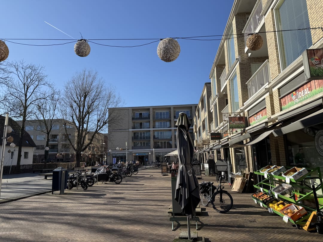 Photo 38 of Glenn Millerpad 12