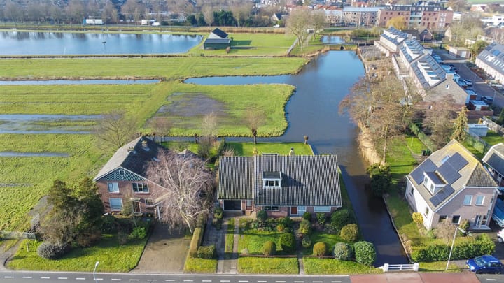 Spacious Detached Home with Stunning Water Views in Oosthuizen — 11
