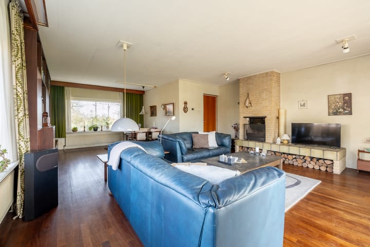 Spacious Detached Home with Stunning Water Views in Oosthuizen — 30