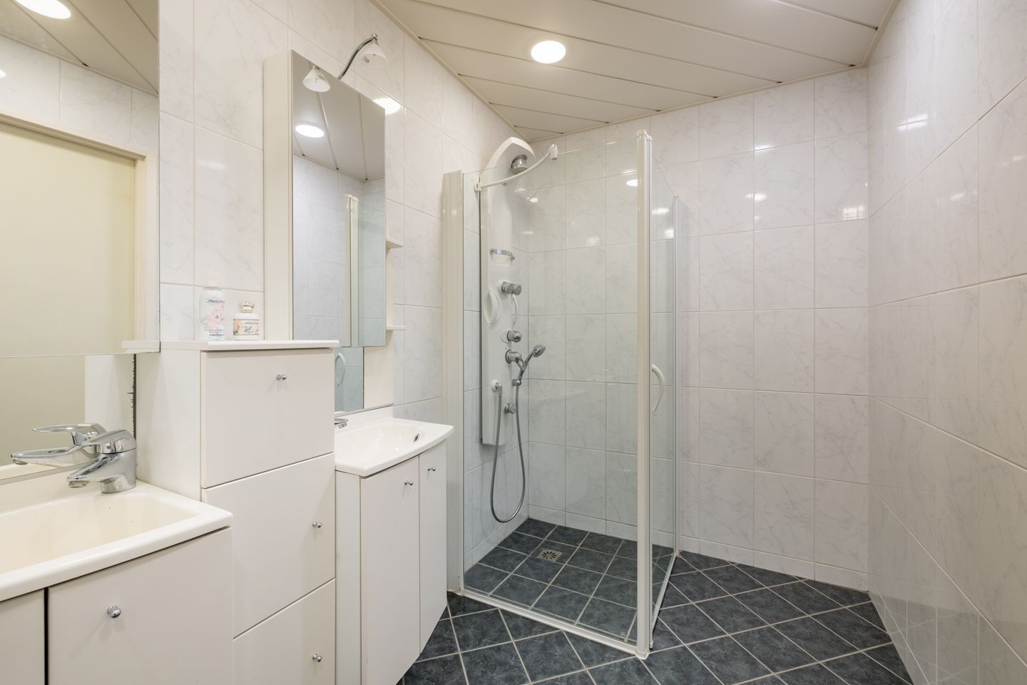 Foto 25 van Warderweg 19