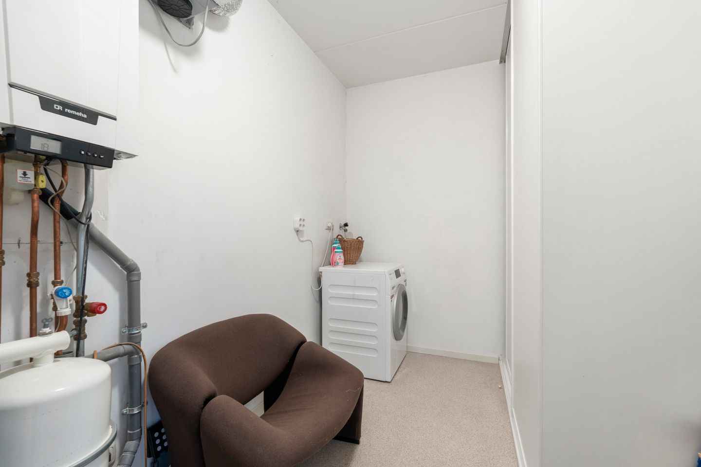 Photo 29 of Tasmanstraat 36