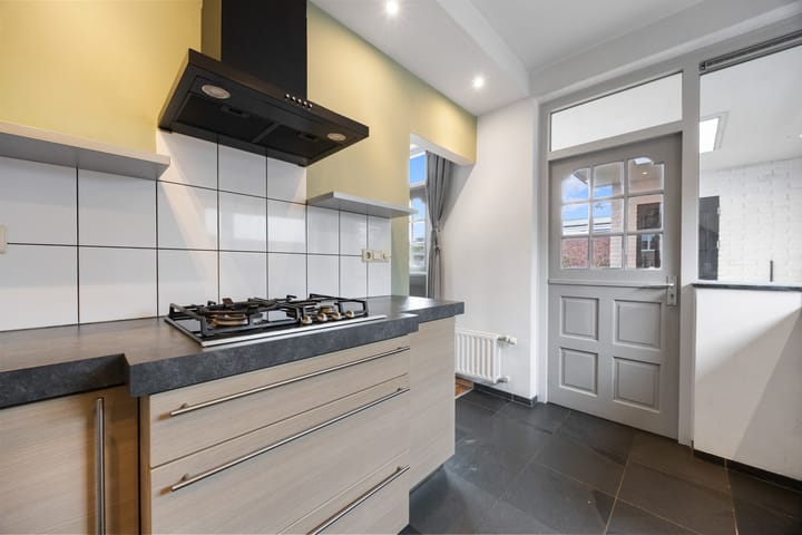 End terraced house with garden in green Nijmegen-West — 24