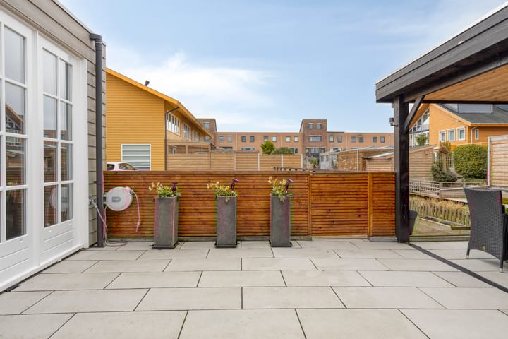 Photo 19 of Charlotte van Pallandthof 81