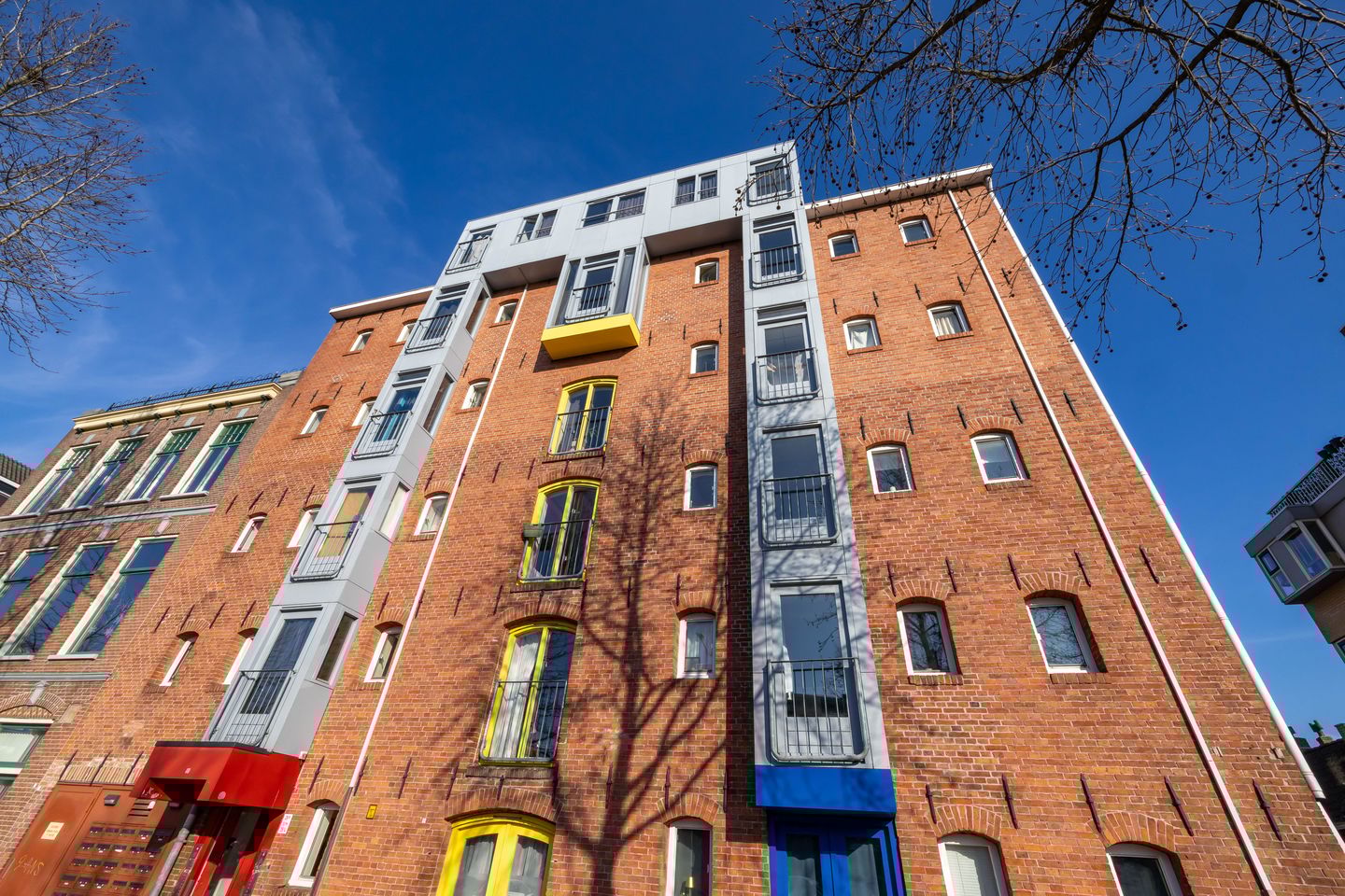 View photo 2 of Aweg 26-a1