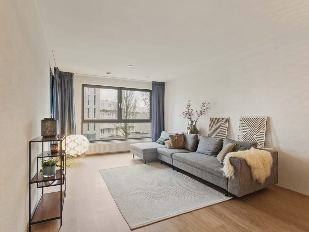 Photo 2 of Glenn Millerpad 12