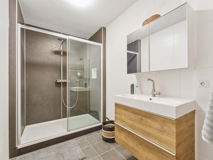 Photo 4 of Glenn Millerpad 12