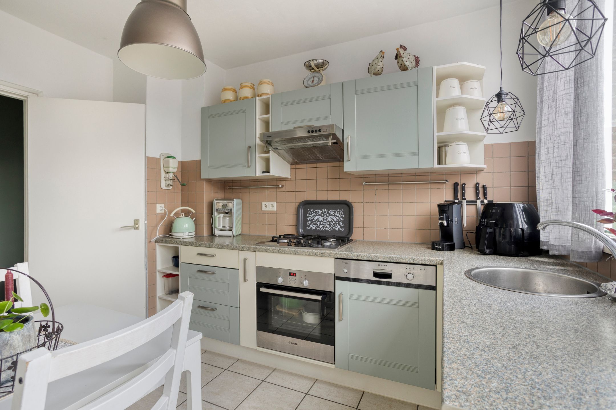 Foto 15 van Lindelaan 34