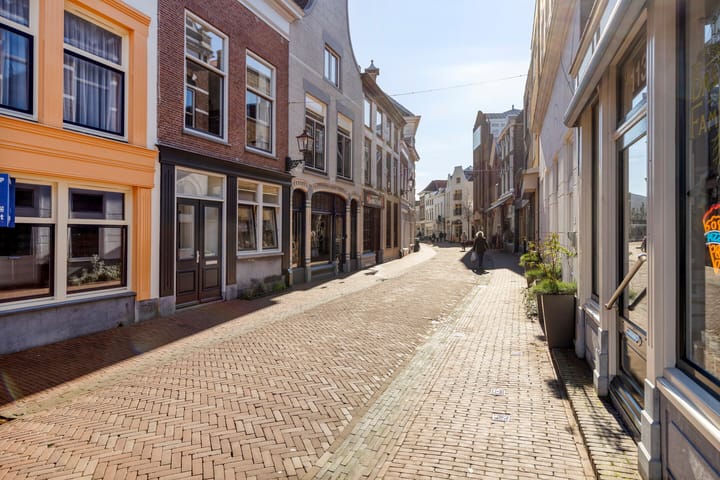 Photo 39 of Hoogstraat 122-B