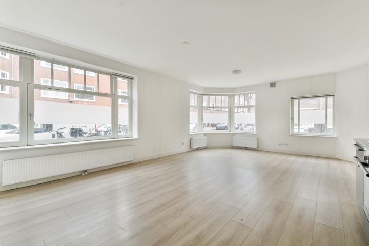 Photo 3 of Krammerstraat 11-H