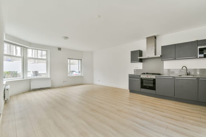 Photo 4 of Krammerstraat 11-H