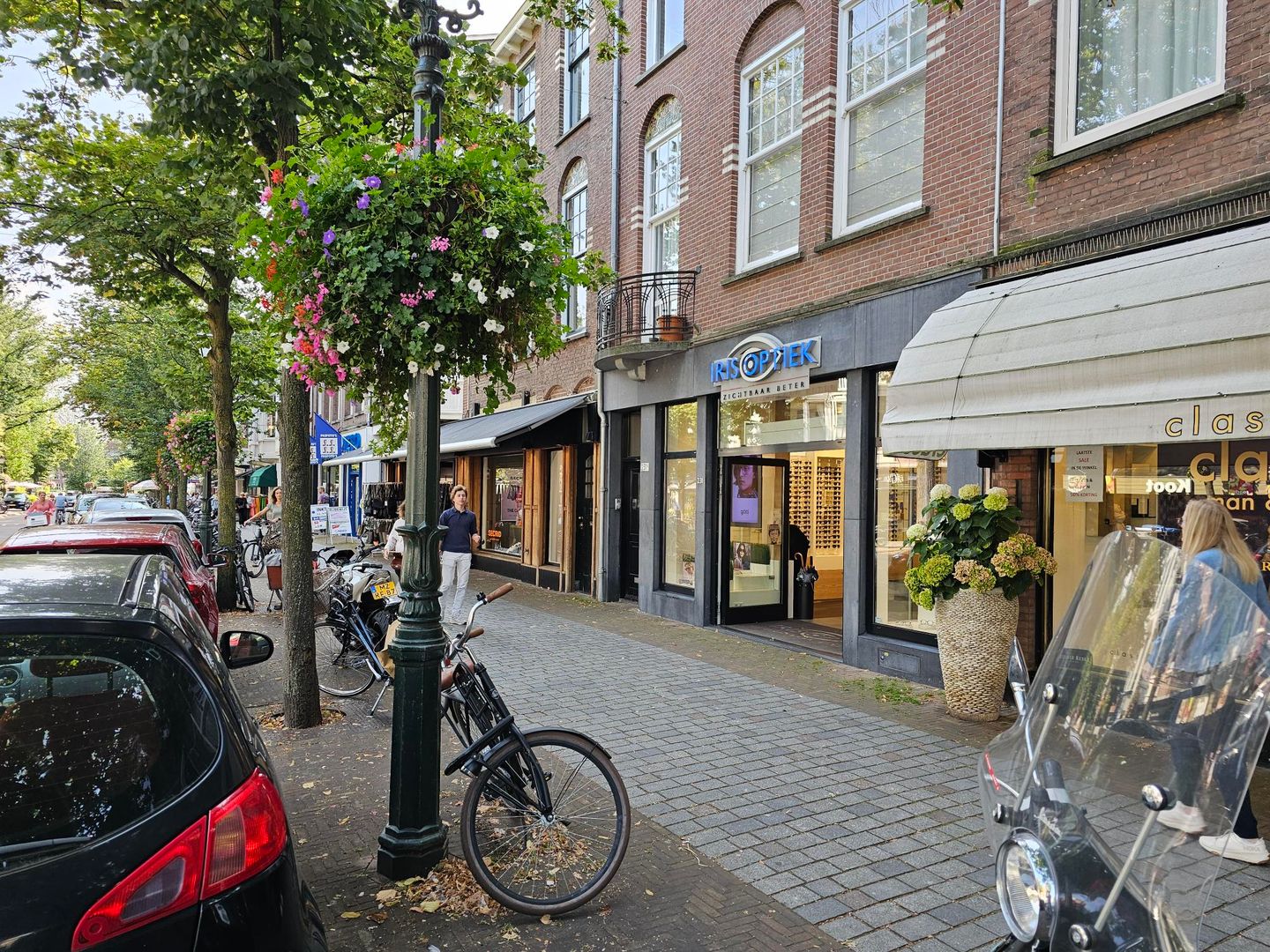 Bekijk foto 2 van Frederik Hendriklaan 223