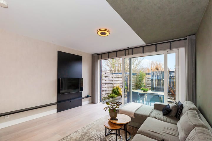Move-in ready 3-room terraced house with high-quality finish in Ridderkerk — 13