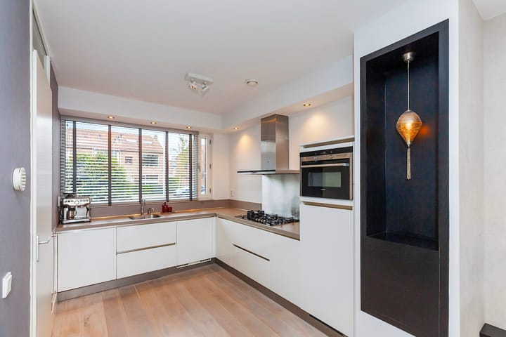 Move-in ready 3-room terraced house with high-quality finish in Ridderkerk — 22