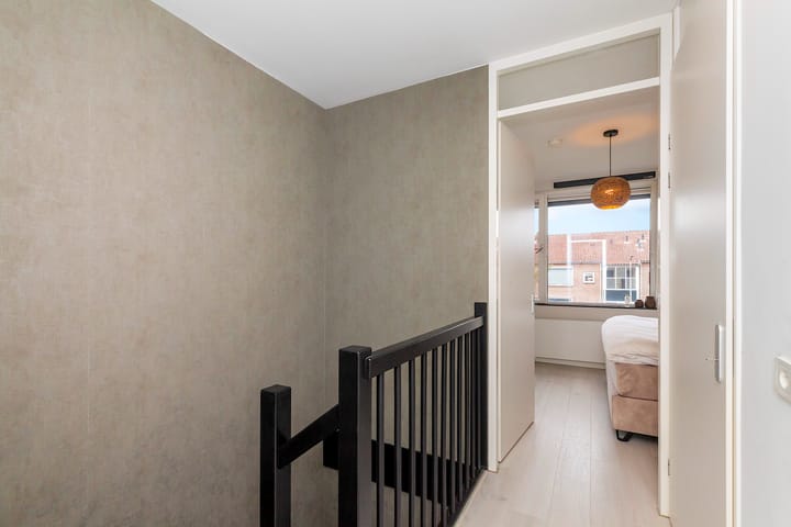 Move-in ready 3-room terraced house with high-quality finish in Ridderkerk — 47