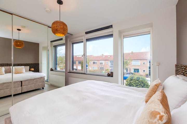 Move-in ready 3-room terraced house with high-quality finish in Ridderkerk — 51