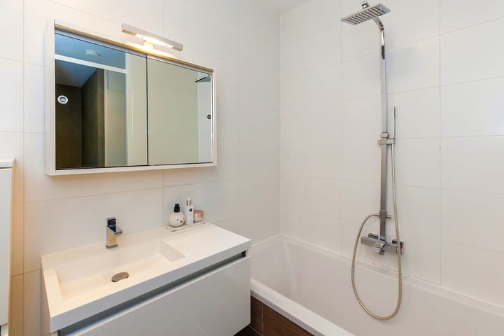 Move-in ready 3-room terraced house with high-quality finish in Ridderkerk — 63