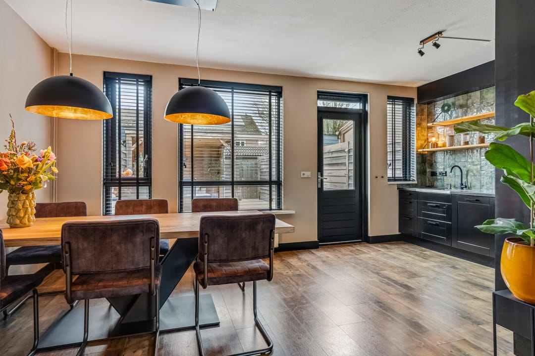 Photo 2 of Turfschip 11