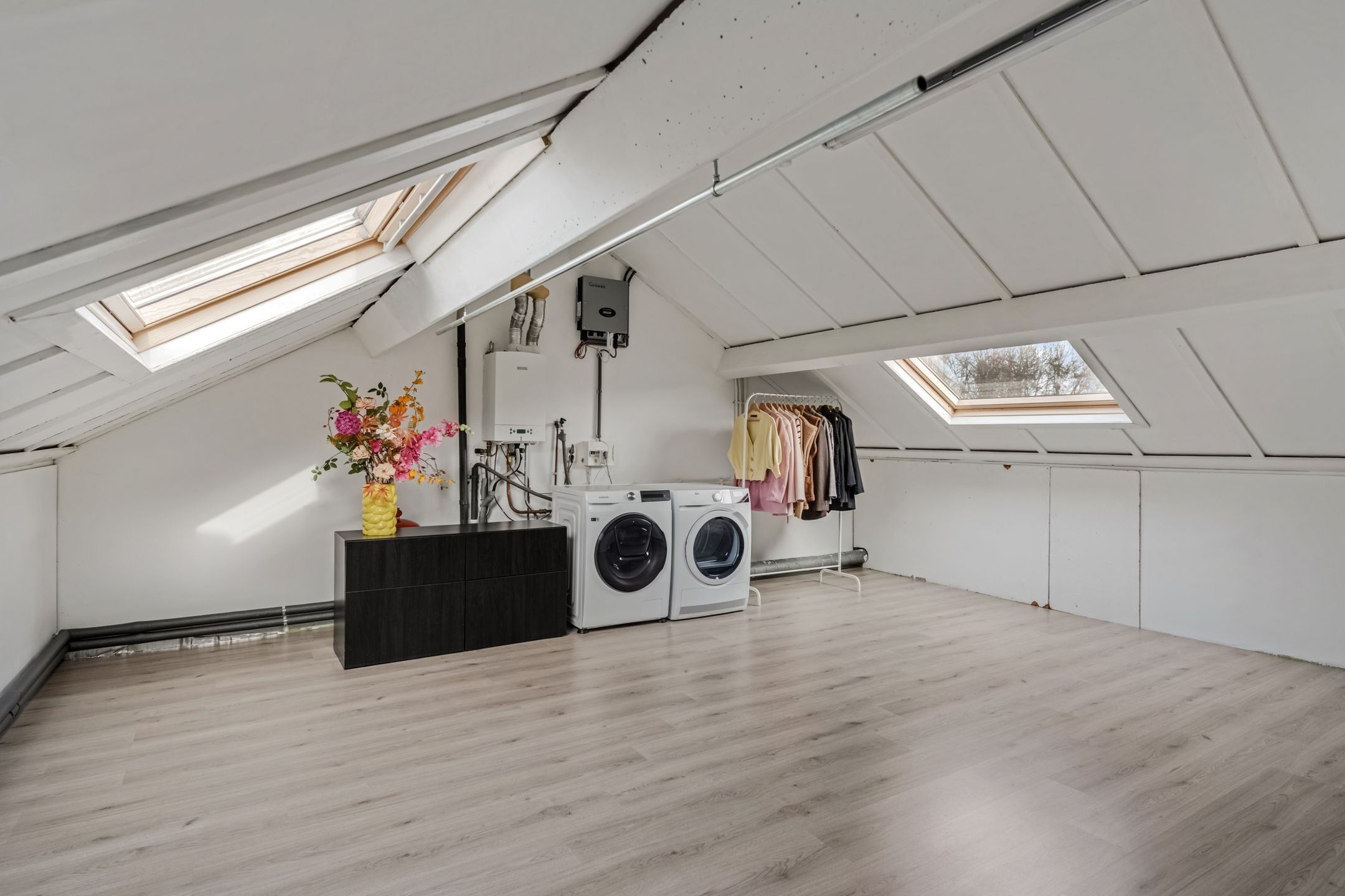 Photo 36 of Turfschip 11