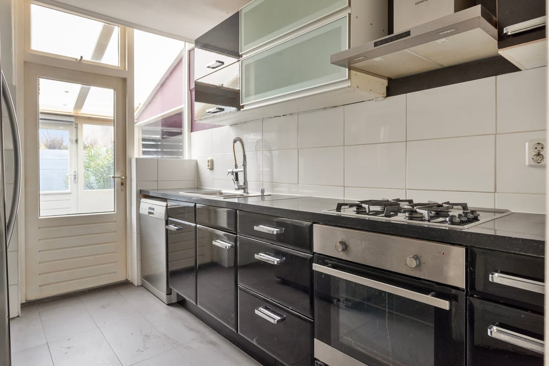 Photo 13 of Van Hallstraat 83