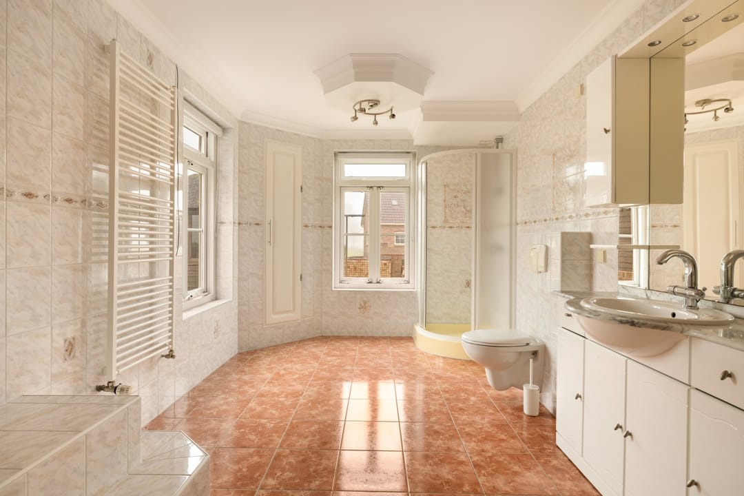 Photo 13 of Overleek 1-A