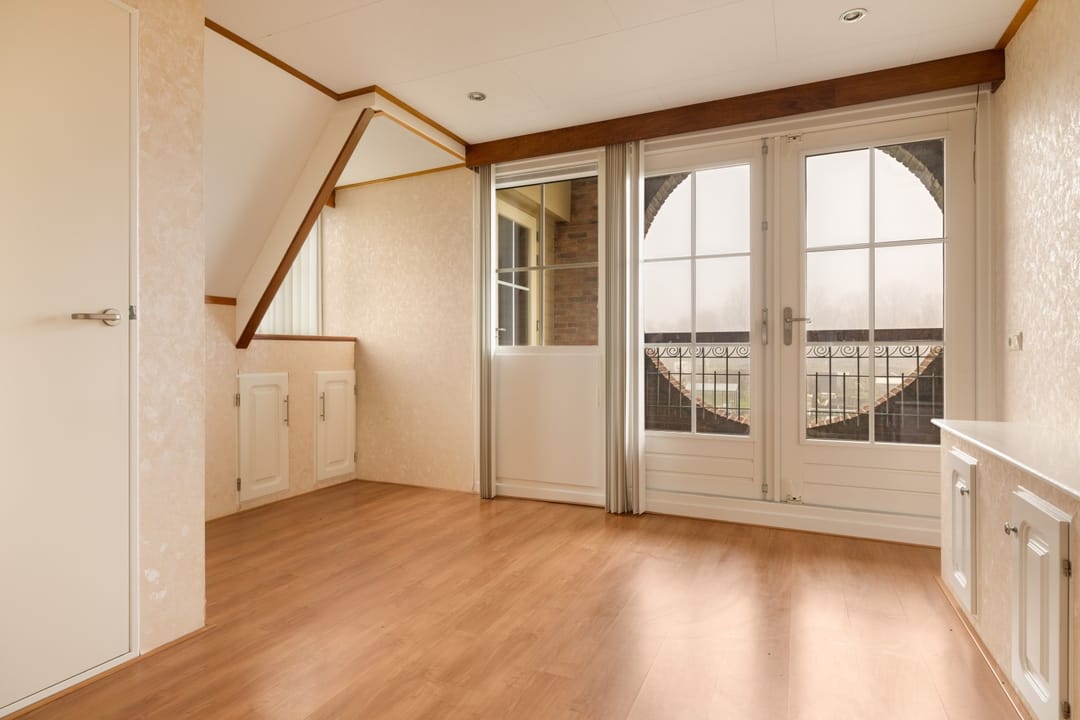 Photo 16 of Overleek 1-A