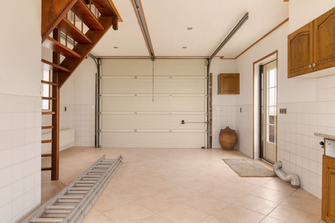 Photo 31 of Overleek 1-A