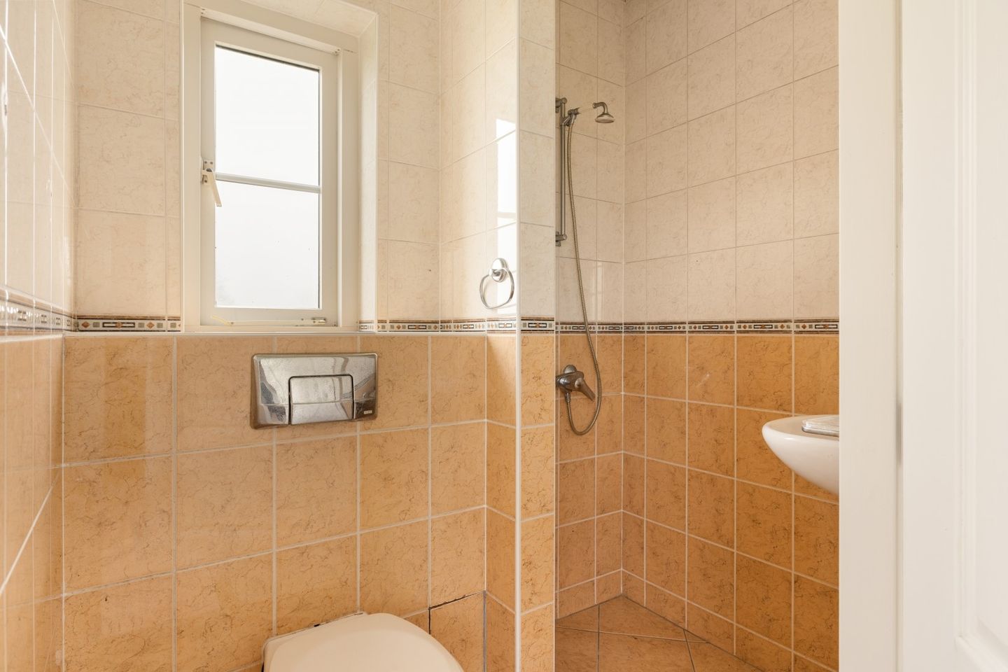 Photo 34 of Overleek 1-A