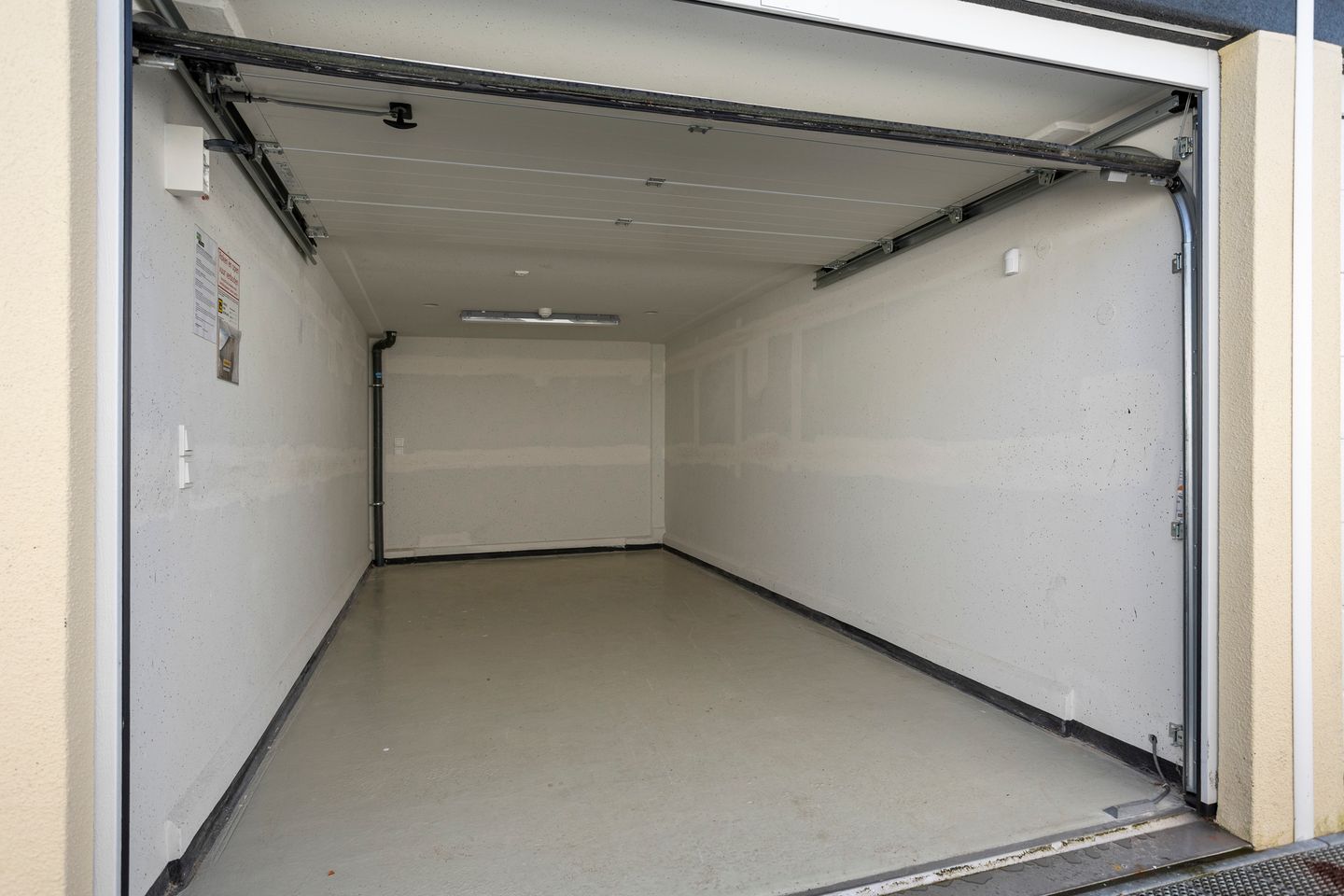 Bekijk foto 1 van Spoorlaan 5-J36