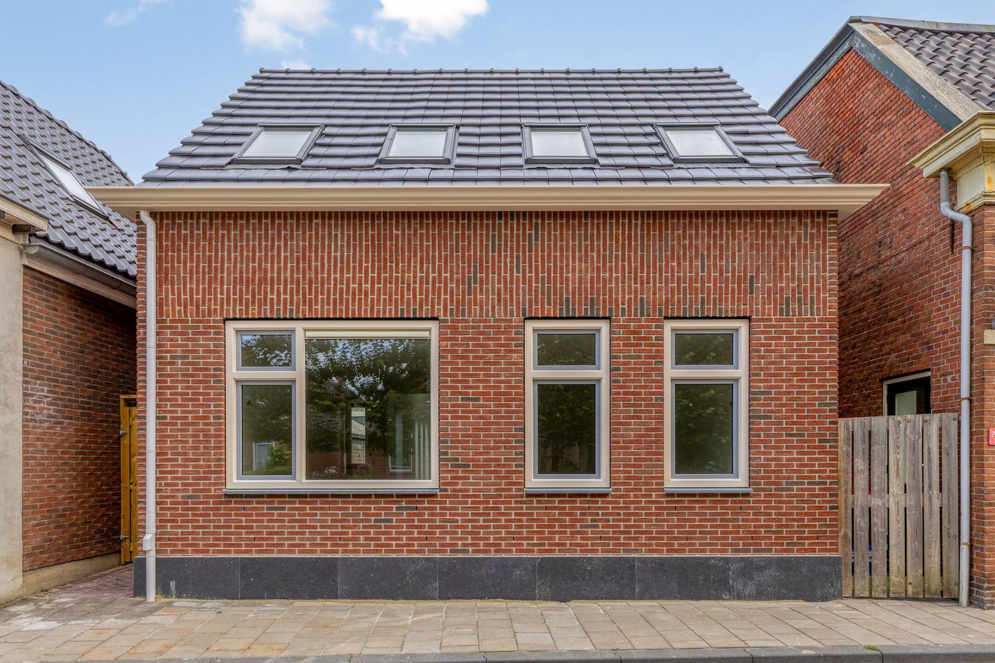 Foto 50 van Lagestraat 10