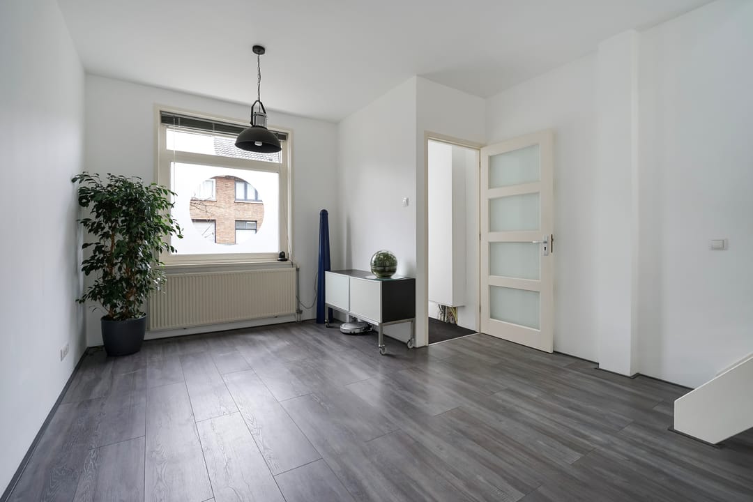 Photo 13 of Jan de Weertstraat 32