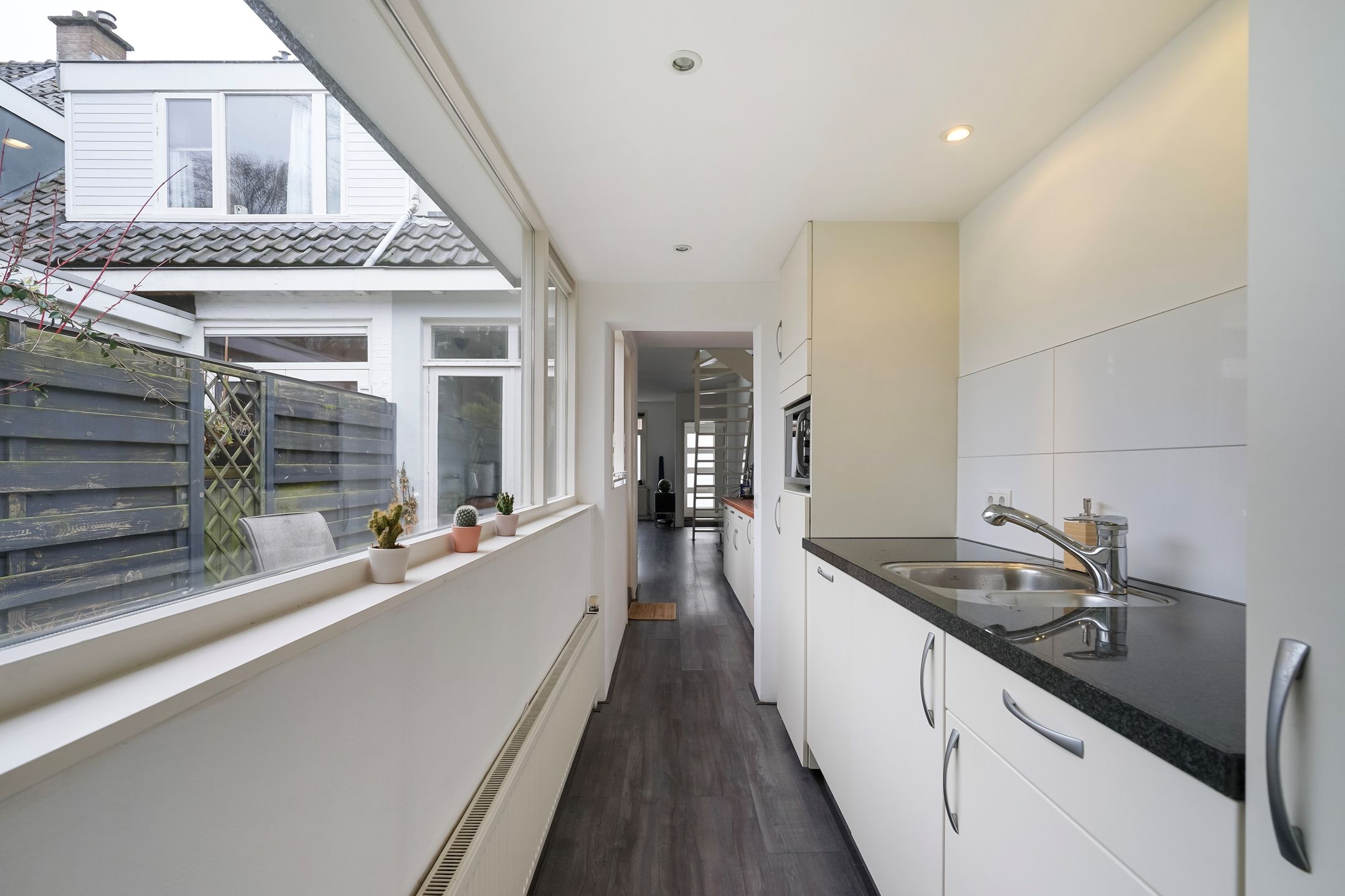 Photo 24 of Jan de Weertstraat 32