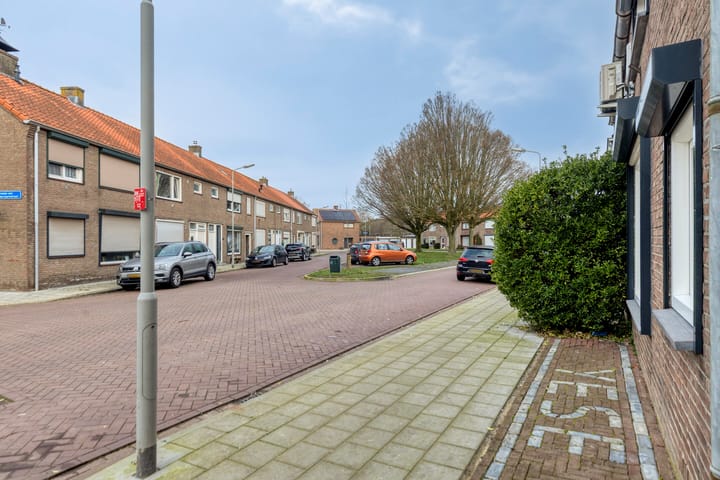 Foto 3 van van Tienhovenstraat 27