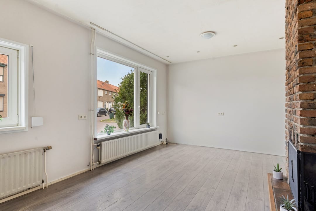 Photo 7 of van Tienhovenstraat 27
