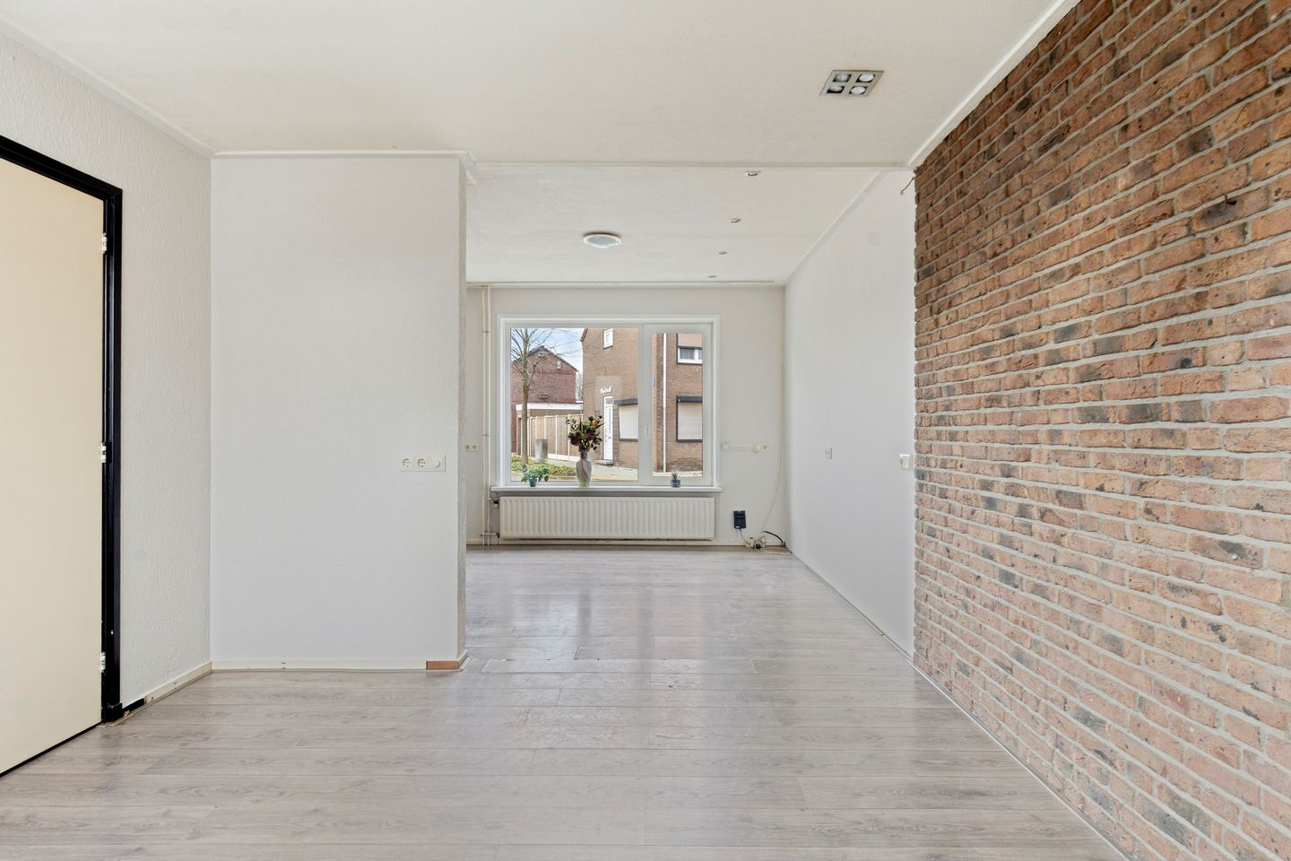 Photo 10 of van Tienhovenstraat 27