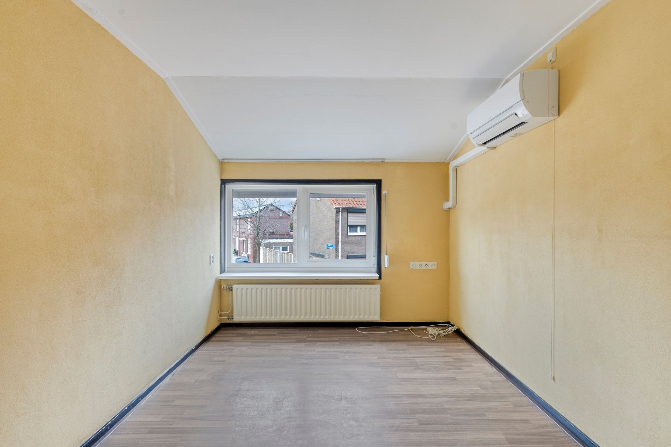Photo 21 of van Tienhovenstraat 27