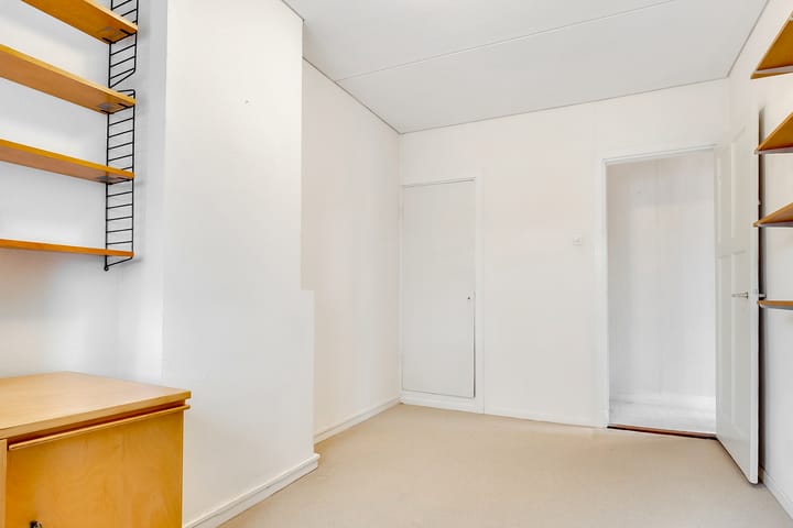 Spacious and charming family home with potential in Bilthoven South — 29